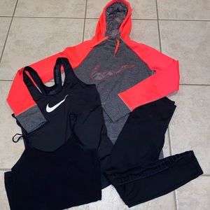 NIKE BUNDLE NEVER WORN